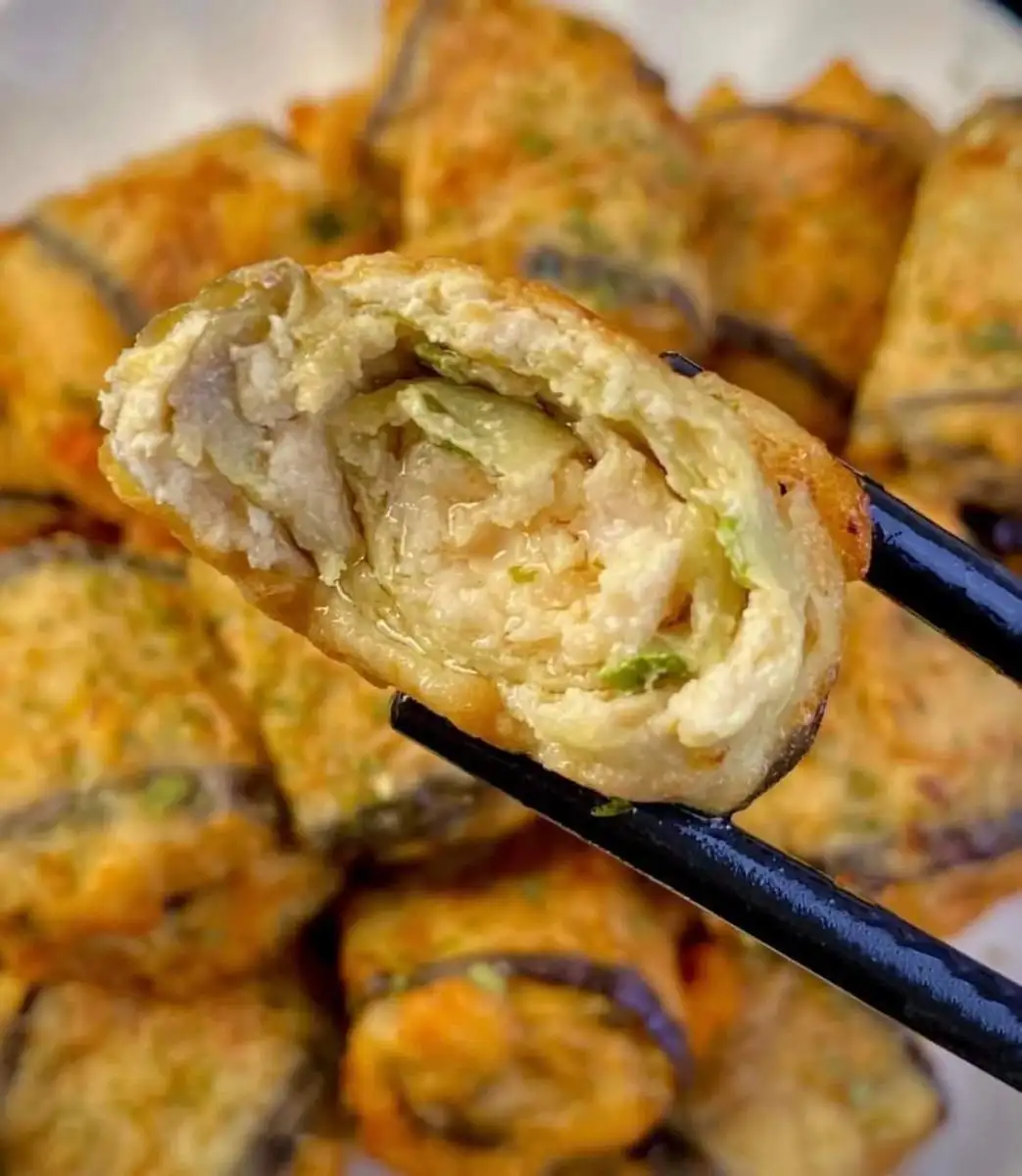 4. Cách làm cà tím cuộn ức gà chiên ngon mê li